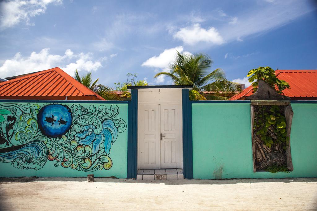 Natural Surf House Himmafushi Exterior foto