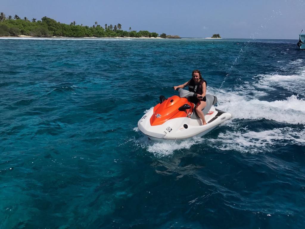 Natural Surf House Himmafushi Exterior foto
